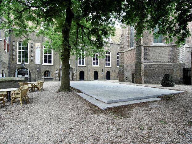Guesthouse De Utrechtsche Dom Гауда Екстер'єр фото